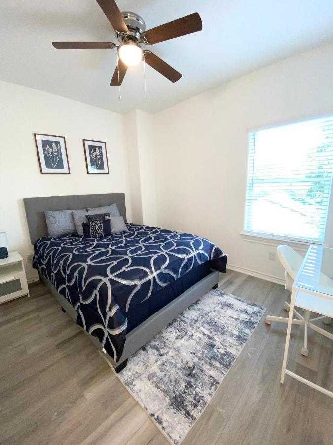 Luxe Three Story Duplex Near Downtown & Med Center Βίλα Χιούστον Εξωτερικό φωτογραφία